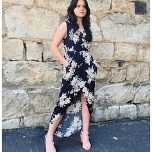 ASTR The Label Floral Wrap Maxi Dress Black Sleeveless High Low Size L